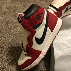 Nike | Shoes | Air Jordan Chicago Lost And Found 222 Retro  display picture 2